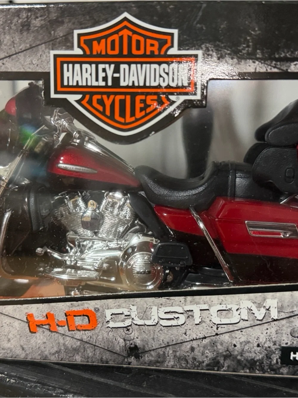 NWOT: Maisto Motor Harley-Davidson Cycles H-D Custom